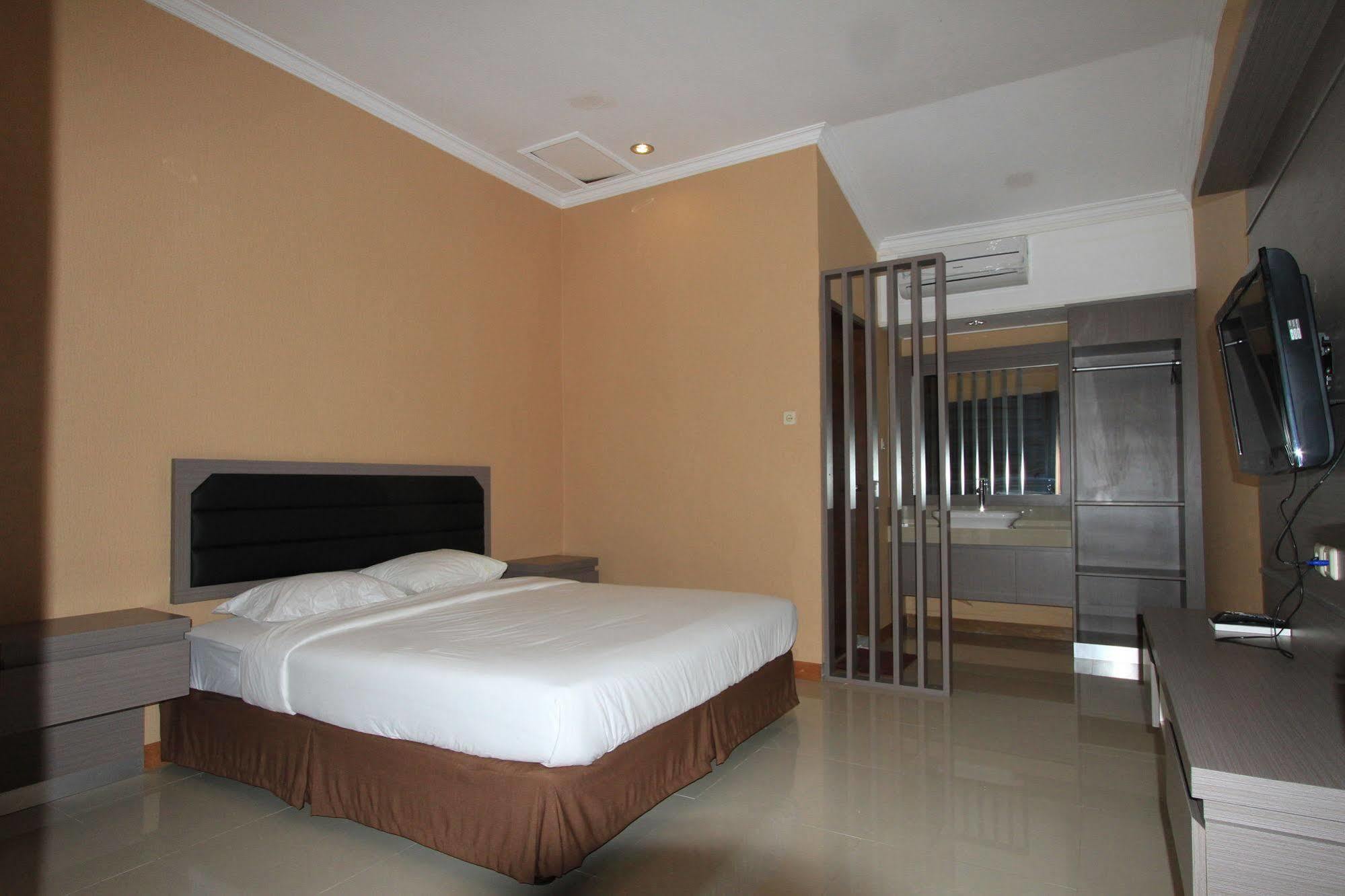 Hotel Bumi Aditya Senggigi Ngoại thất bức ảnh