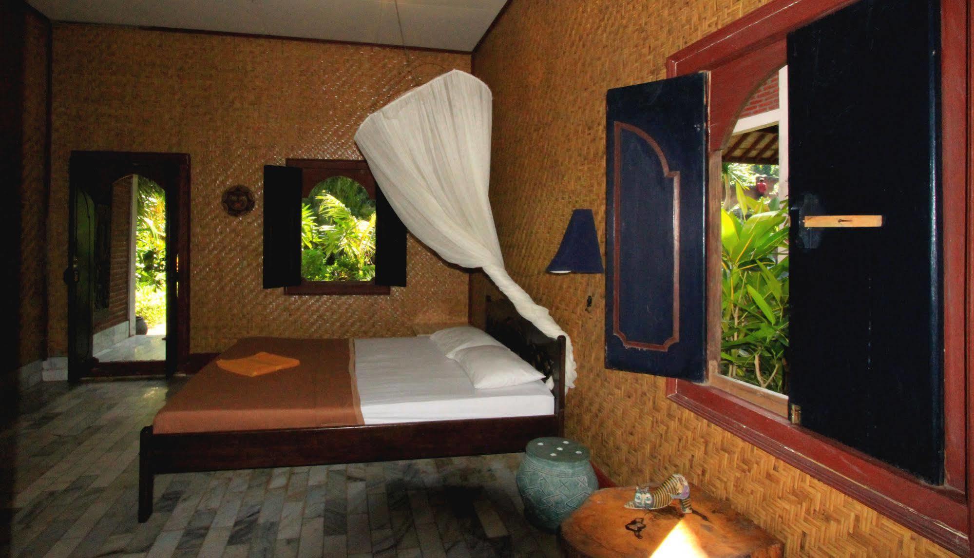 Hotel Bumi Aditya Senggigi Ngoại thất bức ảnh